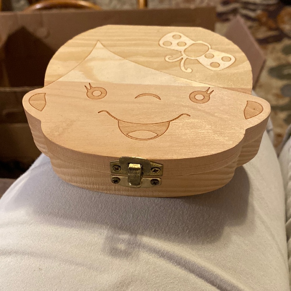 Baby keepsake (teeth and umbilical cord)